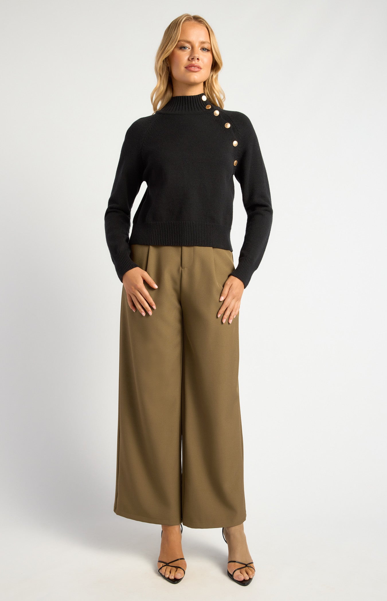 GOLD BUTTON NECKLINE DETAIL KNIT JUMPER