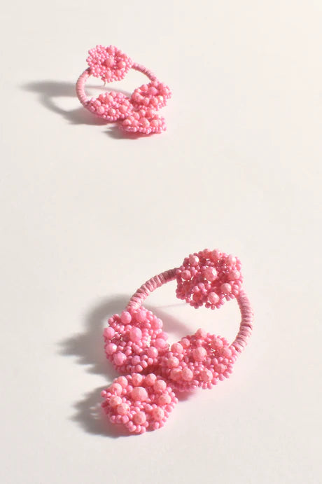 BEADED CROCHET RING FRONT EARRINGS (PINK)