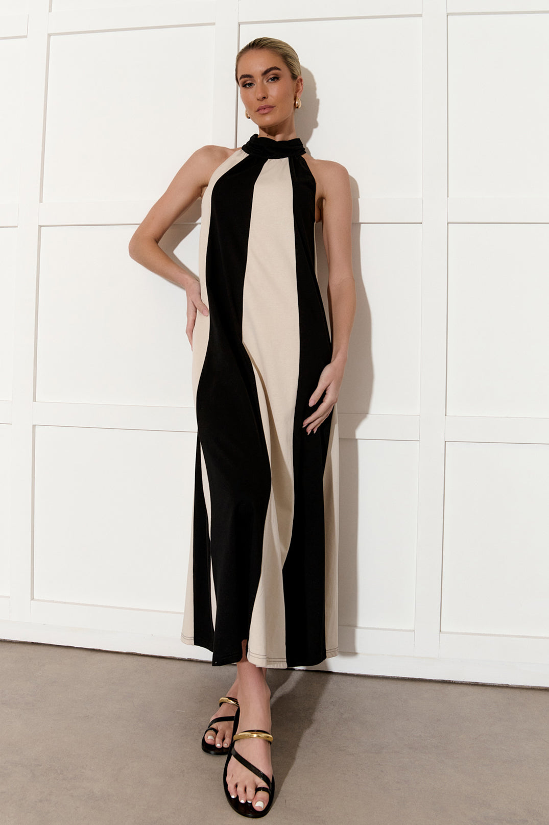 KENDRA CONTRAST PANELLED MAXI DRESS