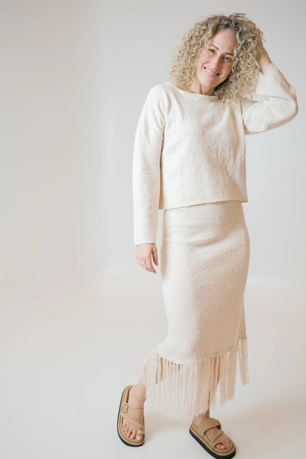 AMI FLARED LONG SLEEVE TOP
