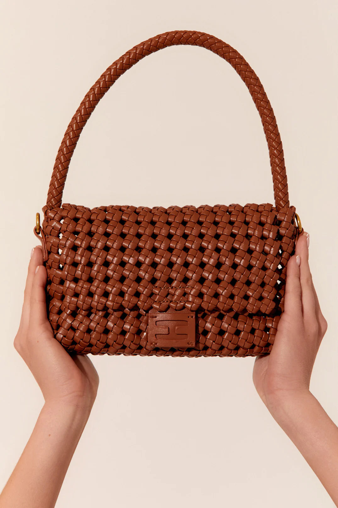 PIPPA LATTICE WEAVE HANDBAG (TAN)