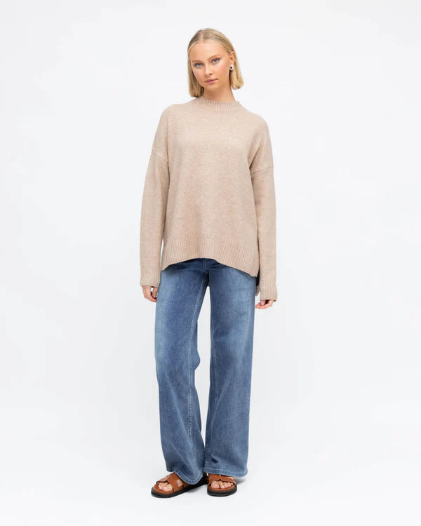 CREW NECK KNIT JUMPER