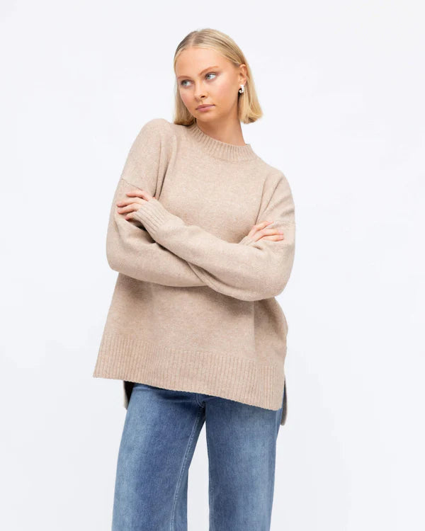 CREW NECK KNIT JUMPER