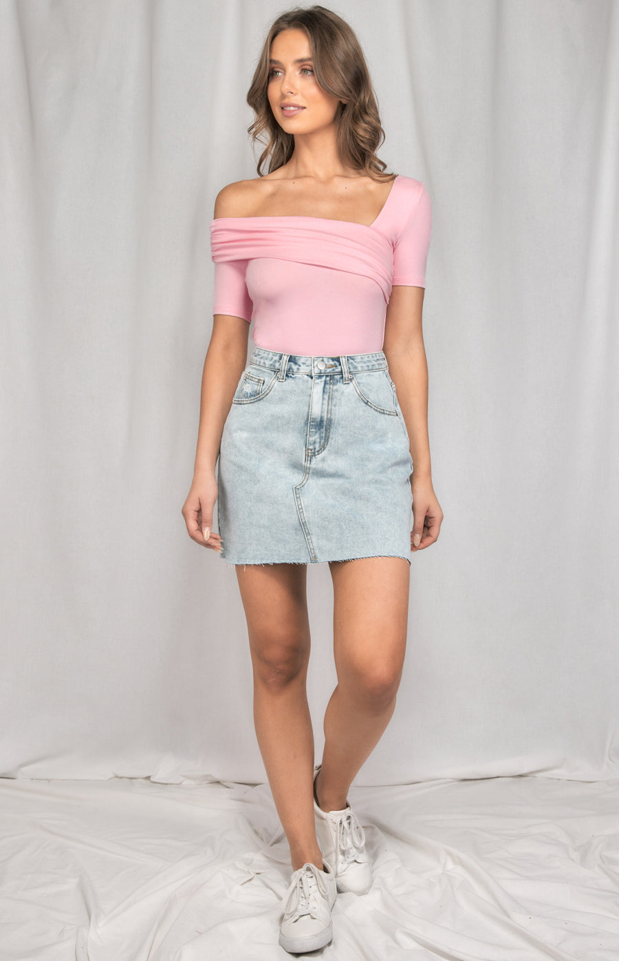 ASYMMETRIC NECKLINE JERSEY TOP