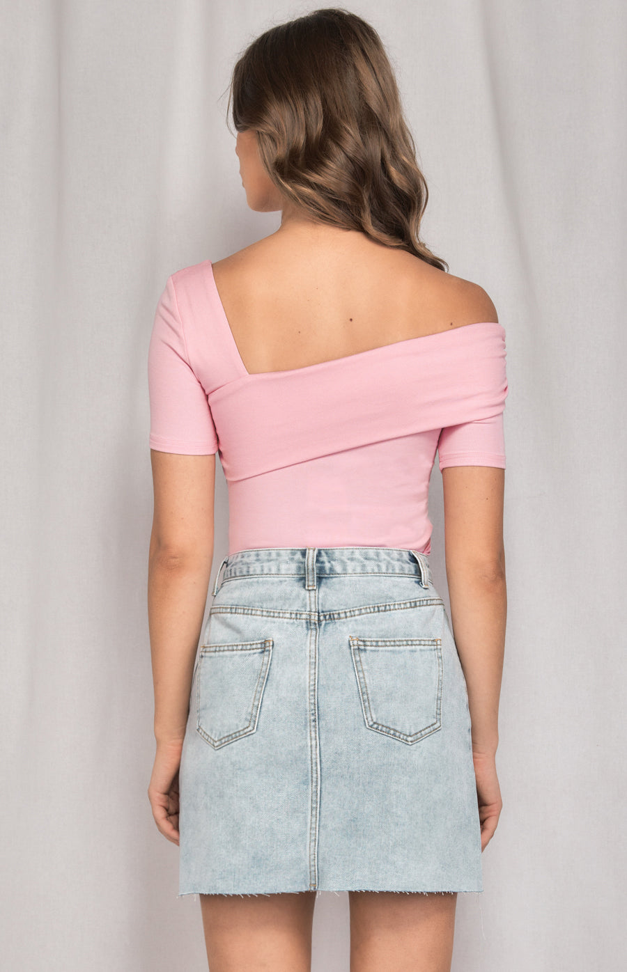 ASYMMETRIC NECKLINE JERSEY TOP