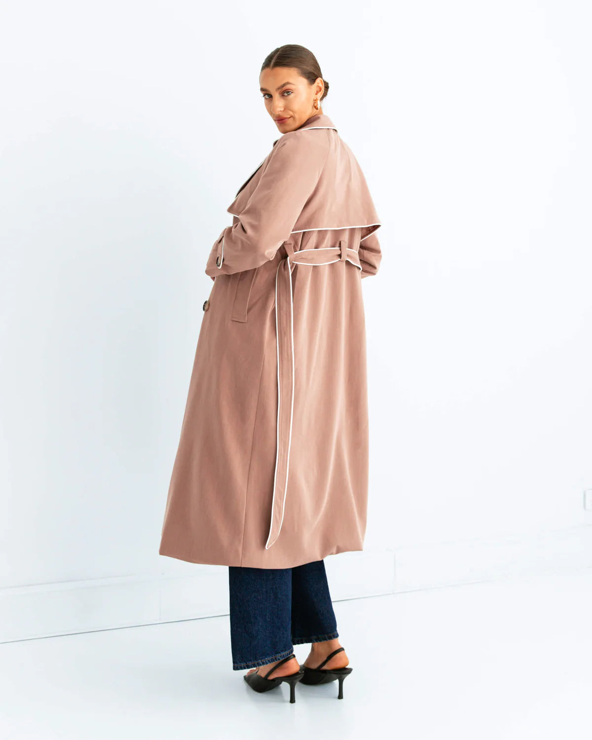 CONTRAST PIPING TRENCHCOAT