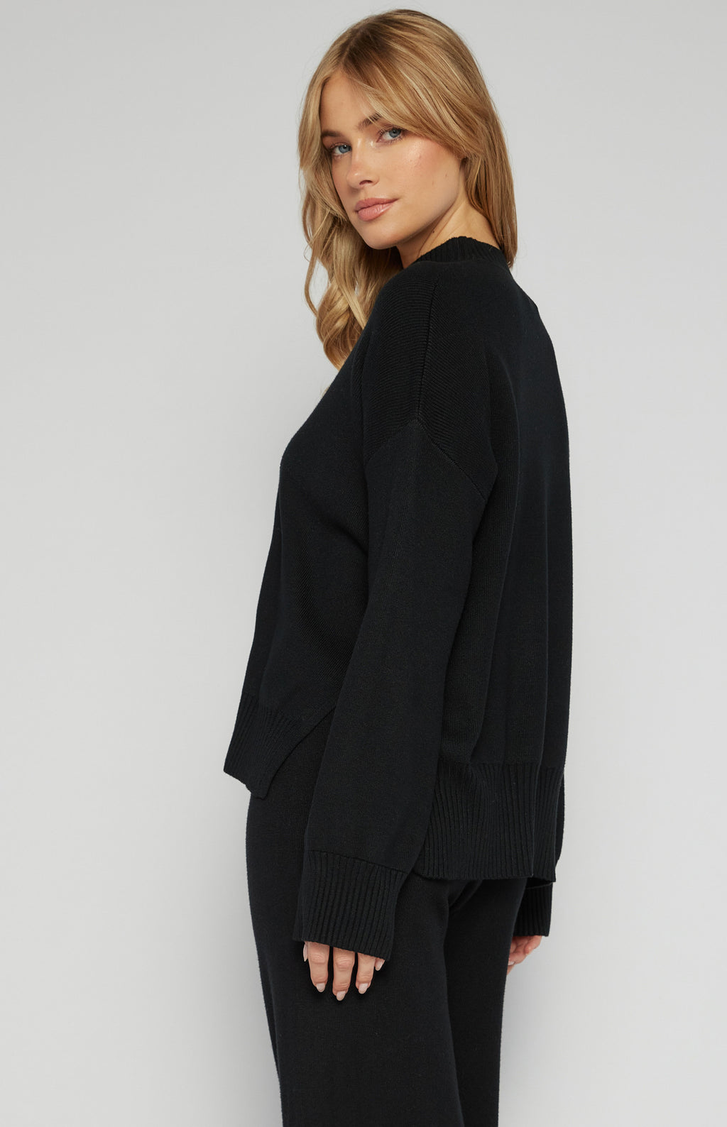 FRONT SEAM DETAIL MOCK NECK KNIT JUMPER