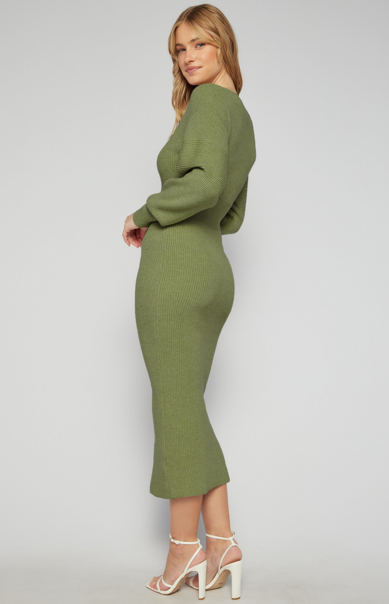 CONTRAST PANEL BUBLE SLEEVE KNIT MIDI DRESS