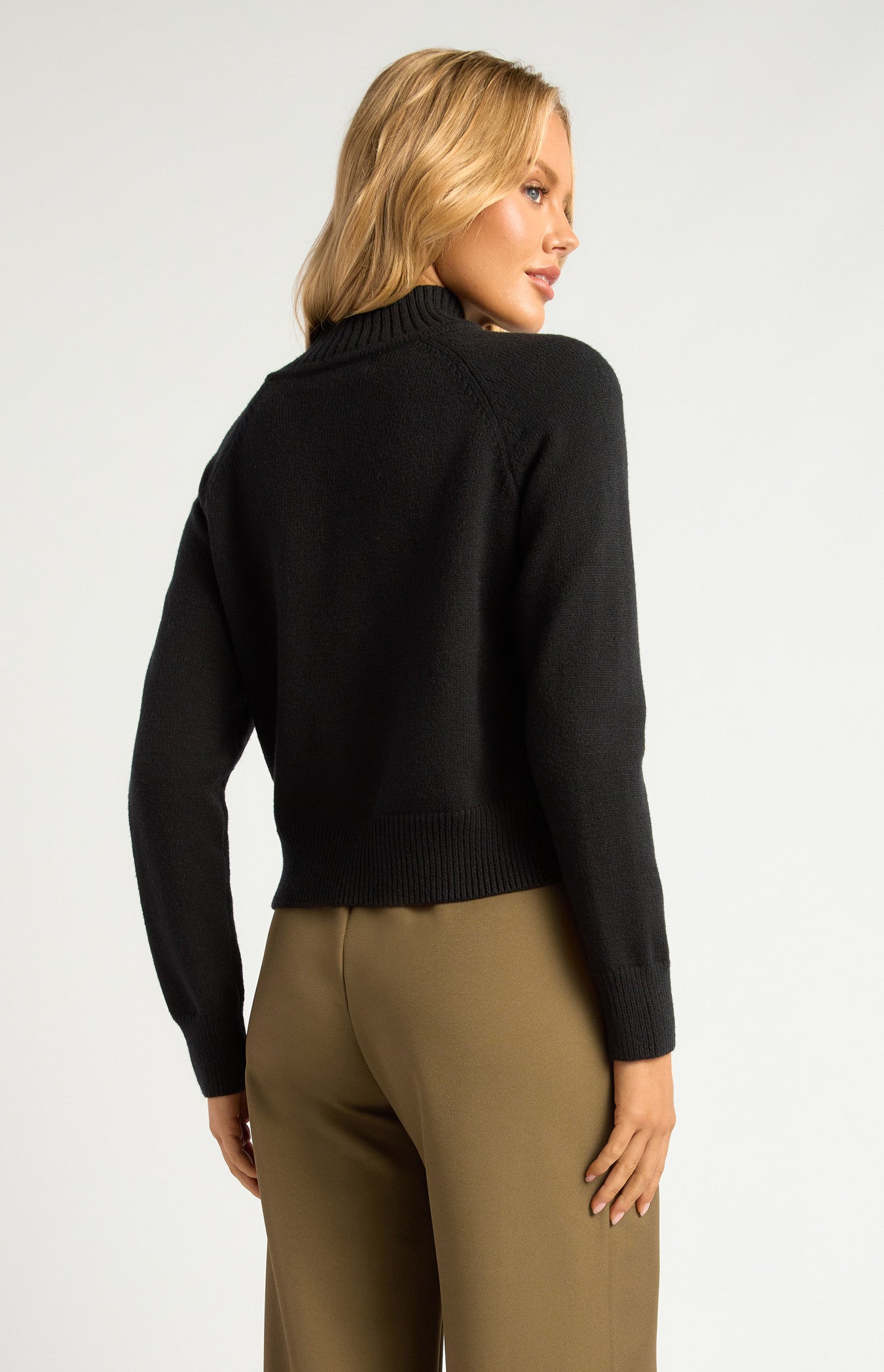 GOLD BUTTON NECKLINE DETAIL KNIT JUMPER