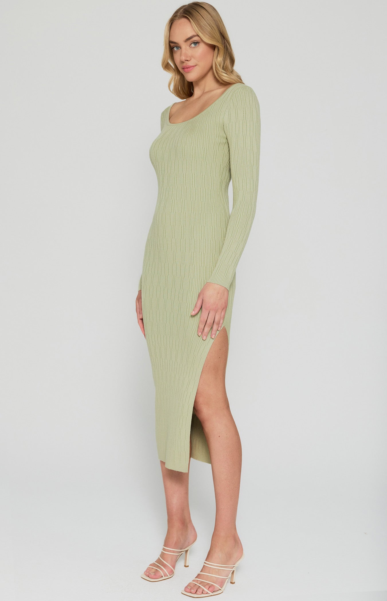 TEXTURED SCOOP NECKLINE KNIT MIDI DRESS