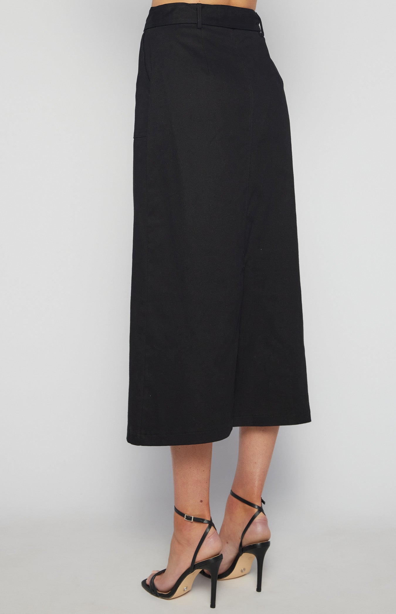 COTTON MAXI SKIRT WITH D-RING BELT AND POCKETS