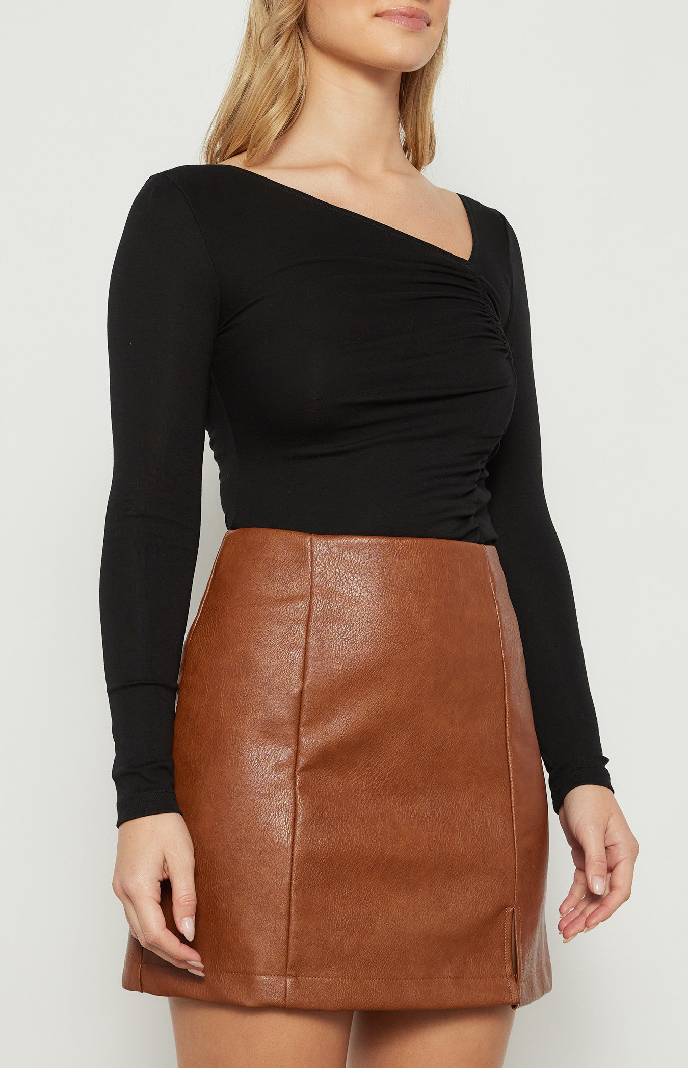 ASYMMETRIC NECKLINE JERSEY RUCHE DETAIL TOP